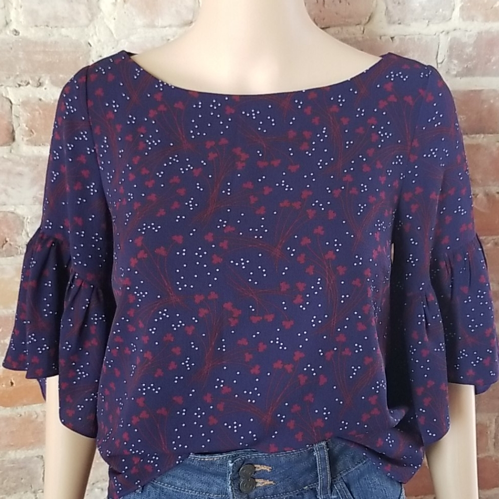 🚨 2 for $10 Tommy Hilfiger Top